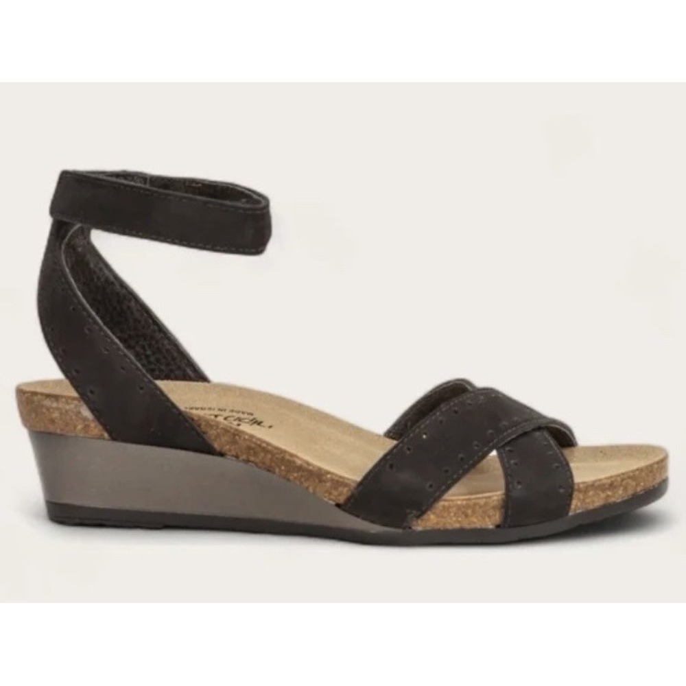 NIB $179 Naot Wand 41 US 10 Slingback Sandal Black Nubuck Ankle Strap Wedge